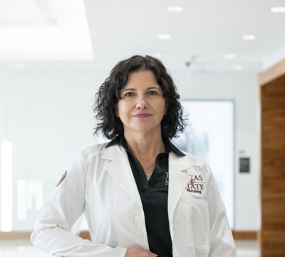 Portrait of Dr. Tracey Smith