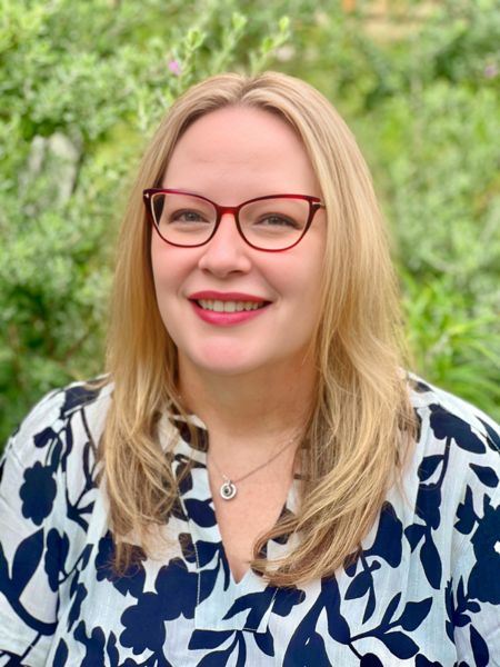 Portrait of Dr. Amber Hinsley