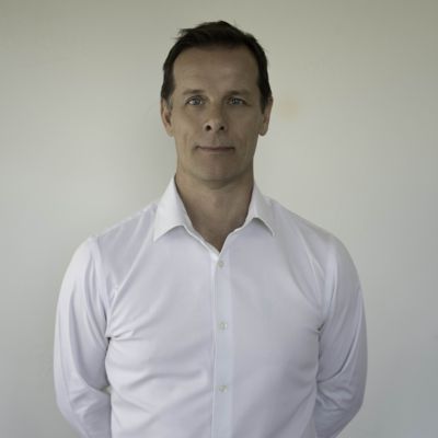 Portrait of Dr. Iain Russell MacGregor
