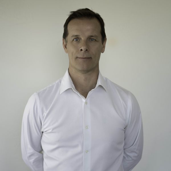 Portrait of Dr. Iain Russell MacGregor
